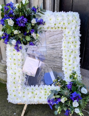 Photo frame
